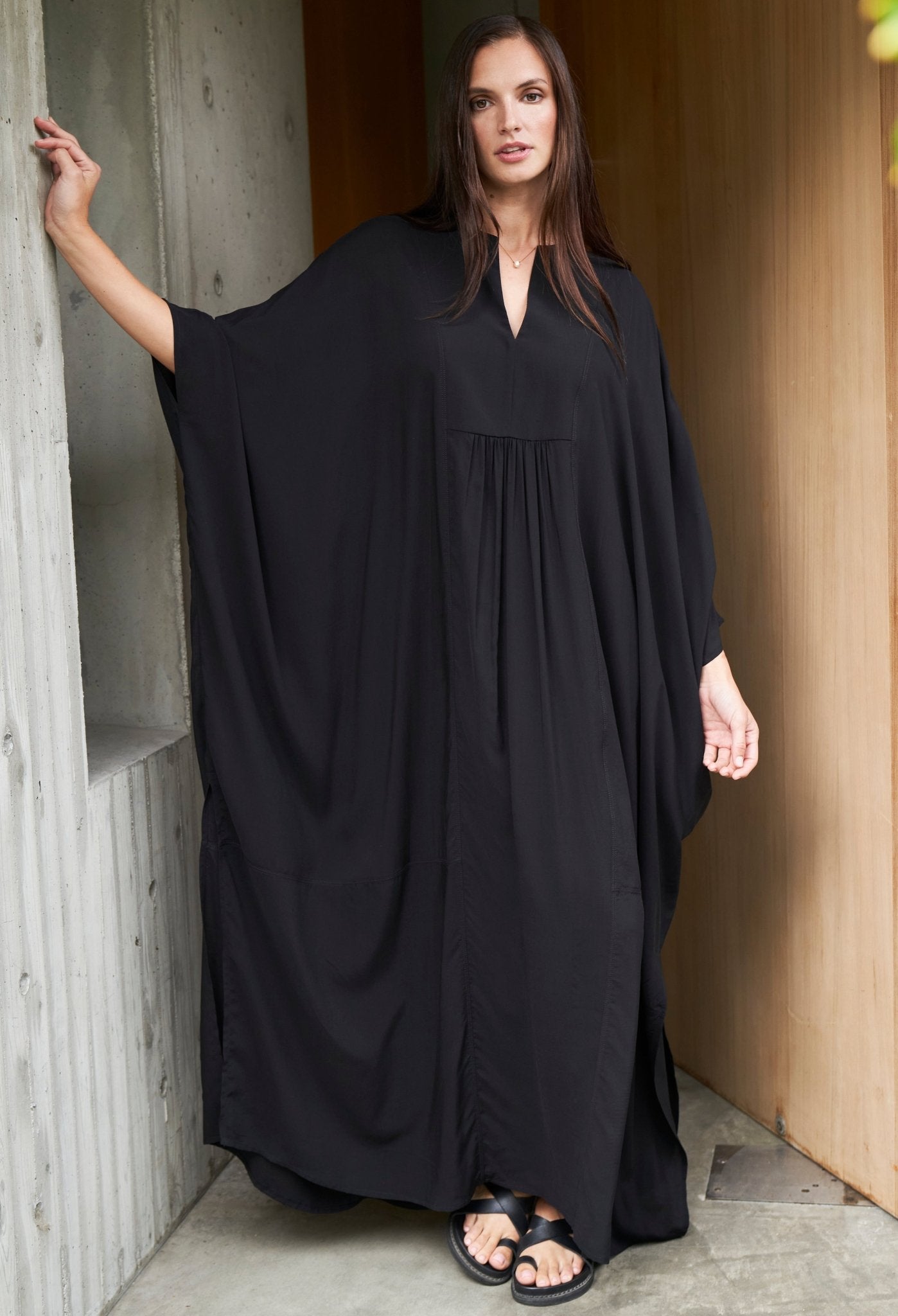 Black Laurel Bib Front Caftan - ocean+main