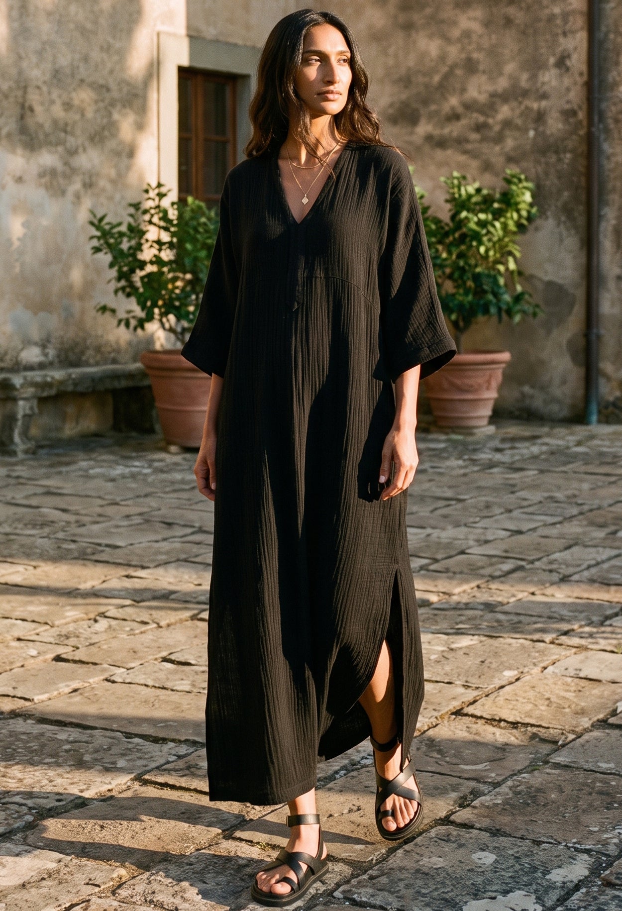 Black Cotton Gauze Arc Seam Caftan