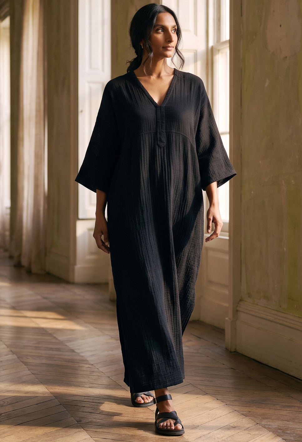 Black Cotton Gauze Arc Seam Caftan