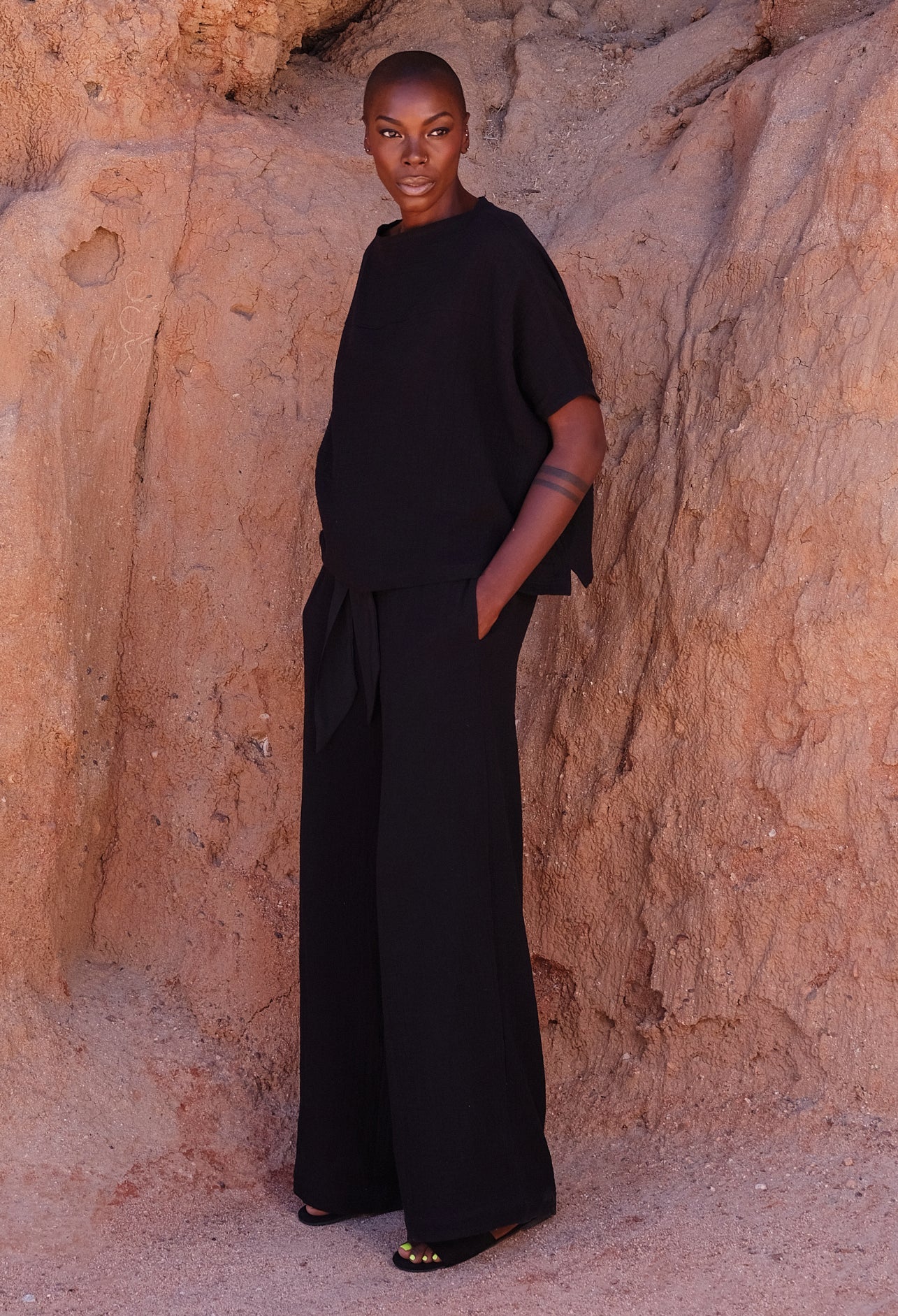 Black Square Gauze Top - ocean+main