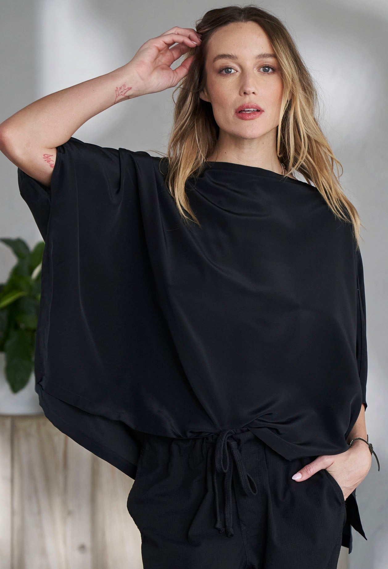 Black Silk Square Top - ocean+main