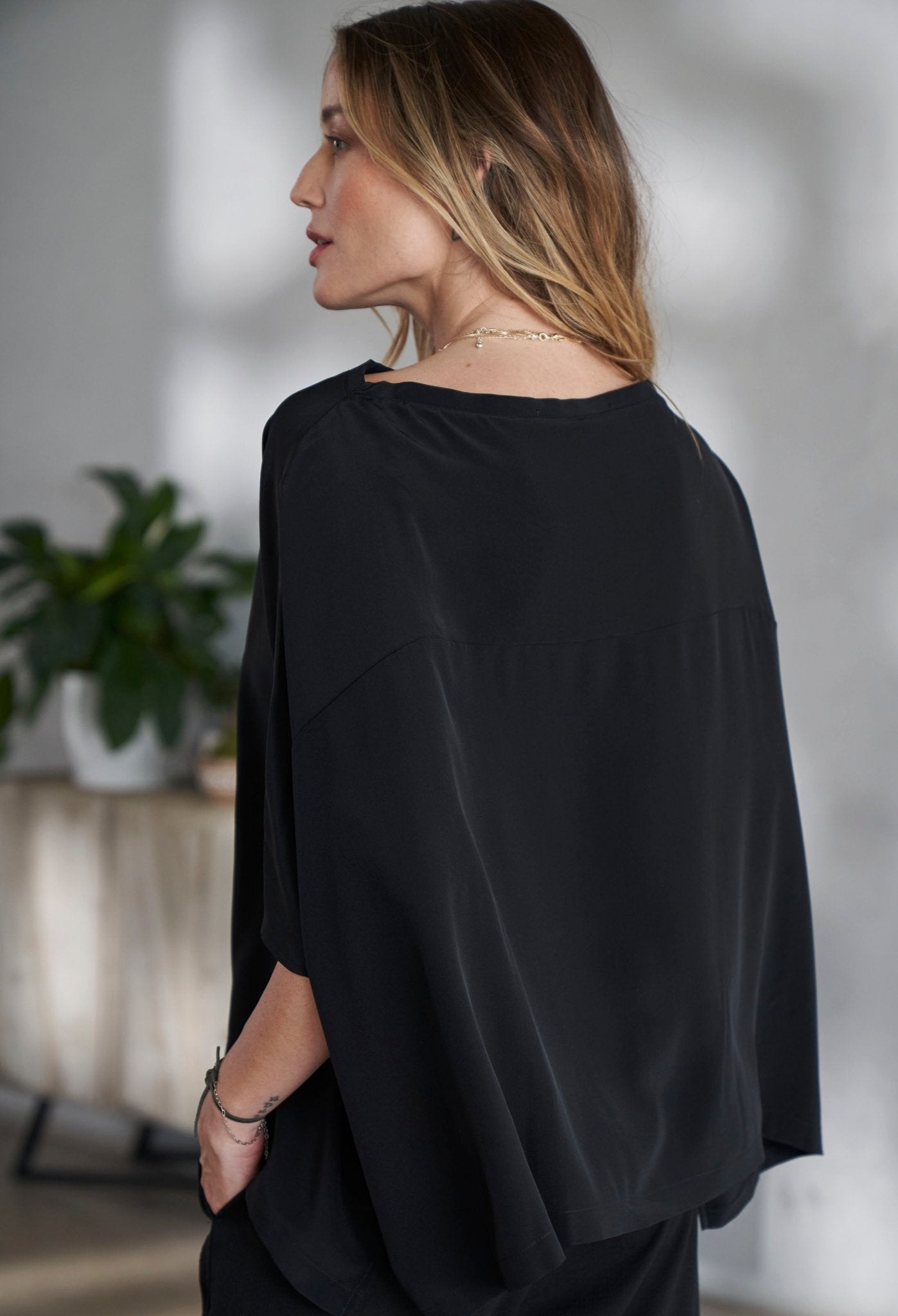 Black Silk Square Top - ocean+main