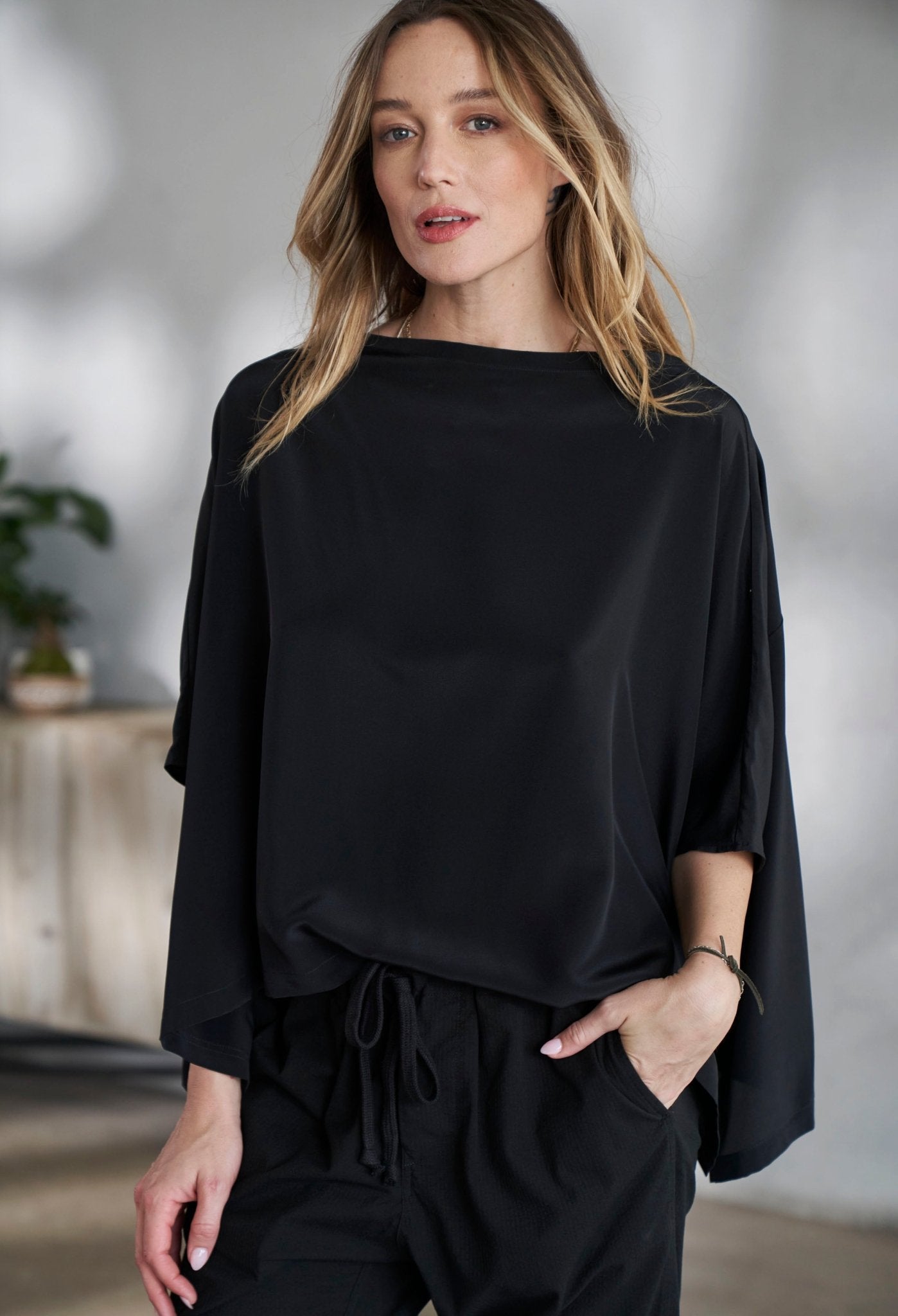 Black Silk Square Top - ocean+main