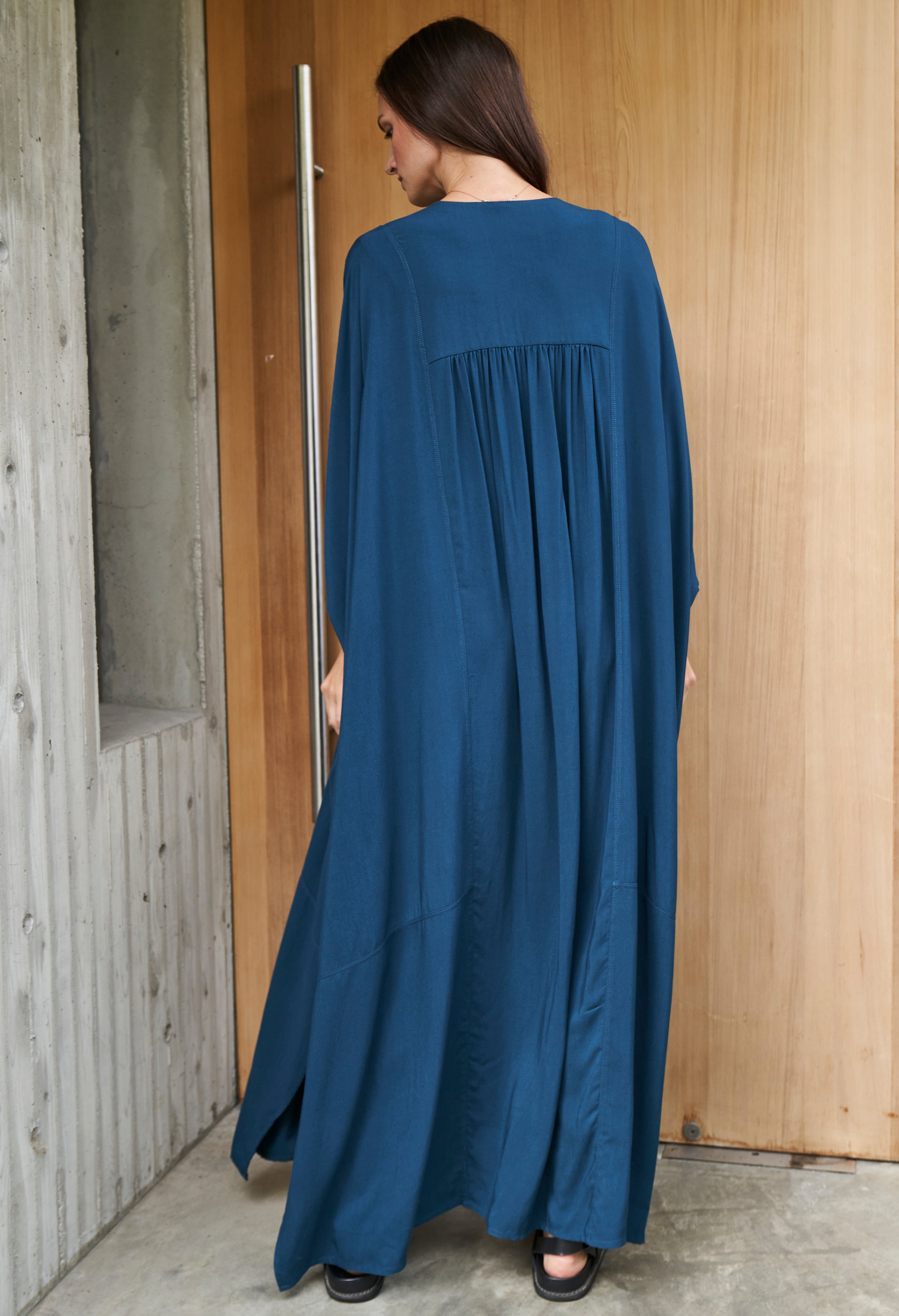 re:hOMe - Teal Laurel Bib Front Caftan