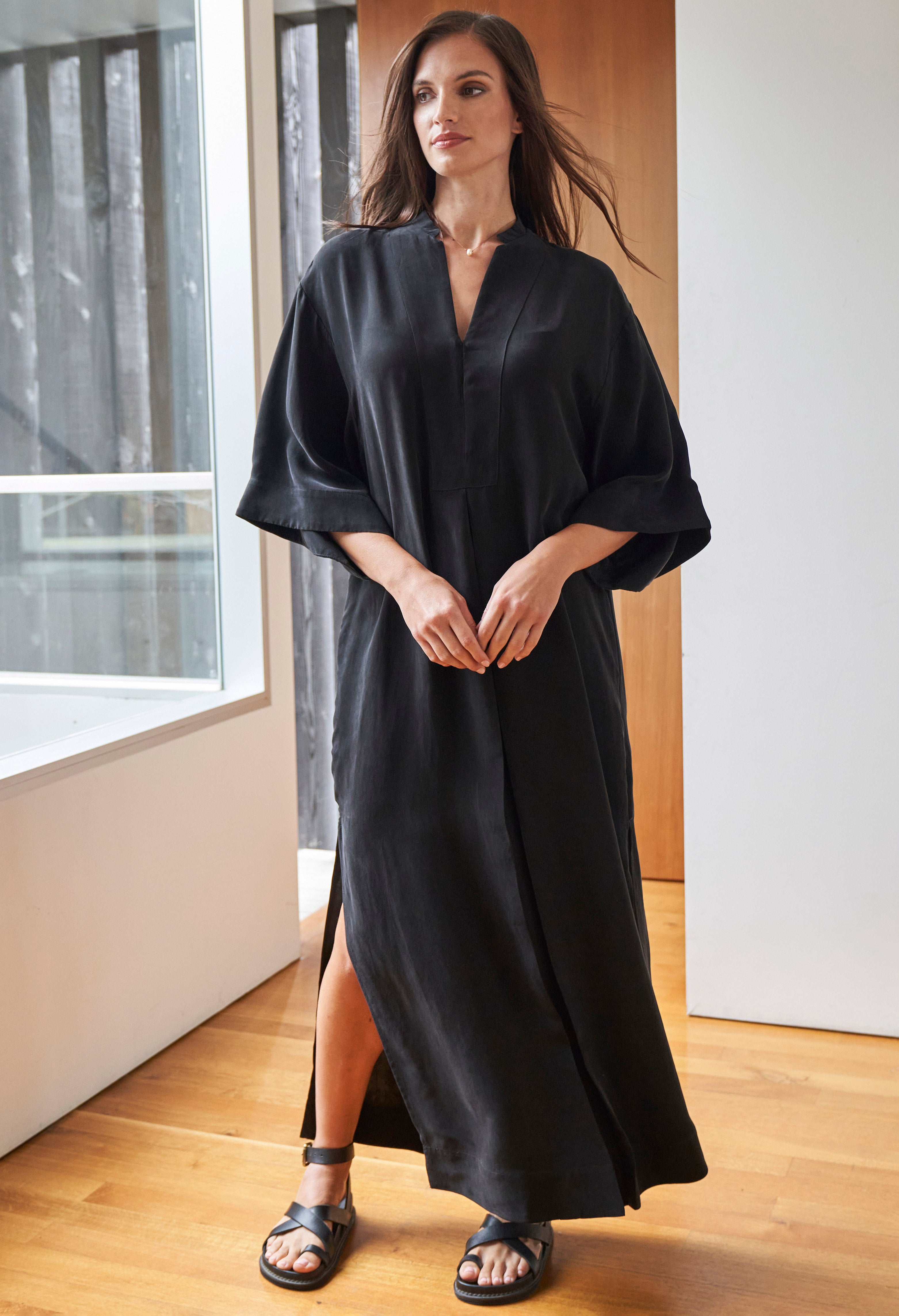 Black Cupro Mandarin Kimono Sleeve Collar Caftan