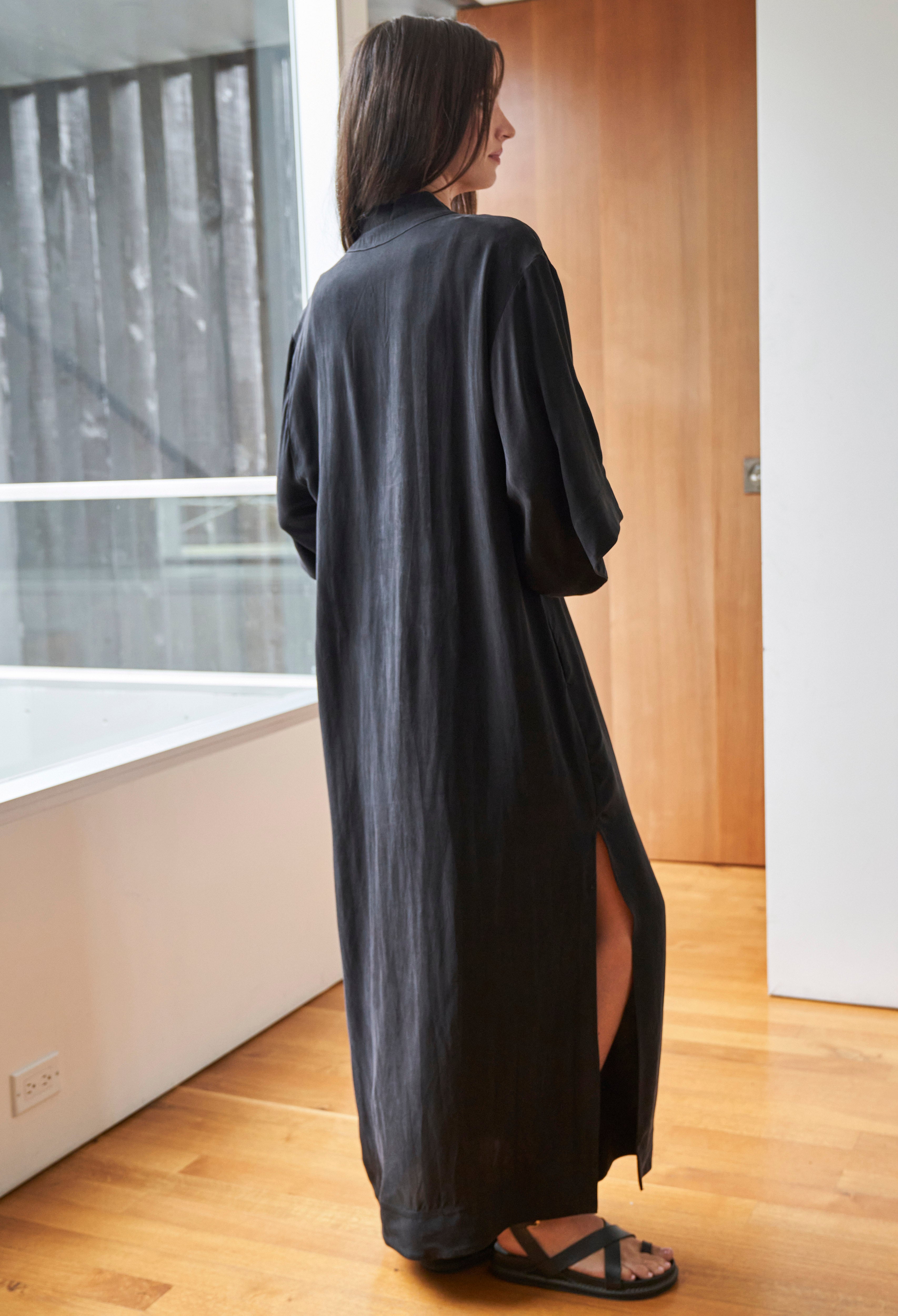 Black Cupro Mandarin Kimono Sleeve Collar Caftan